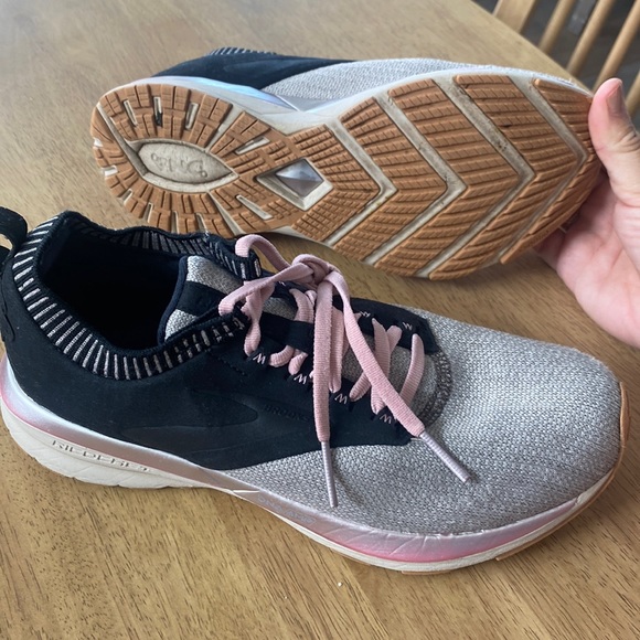 Brooks running training shoes - Picture 1 of 5